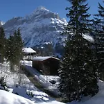 Youth Hostel *