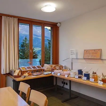 Youth גרינדלוולד