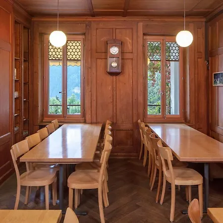 Youth אכסניה *